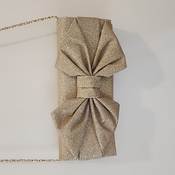 Call it Spring Clutch - Picture 1 of 4